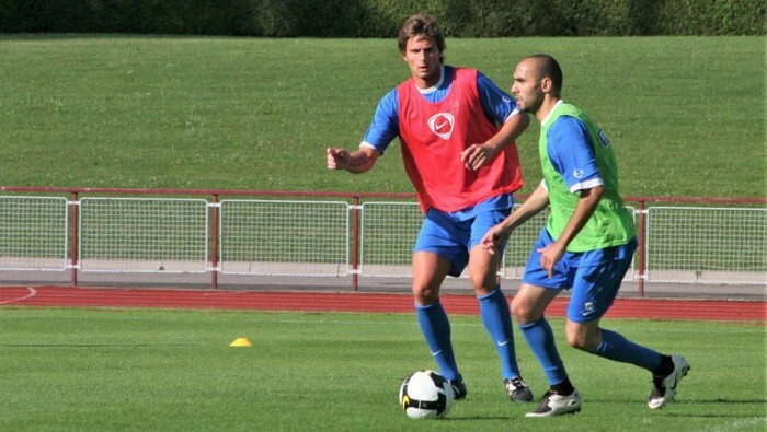 Foto Momen Giroud dan Walid Regragui berseragam Grenoble kala itu.(ist)